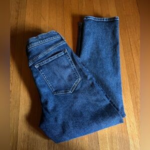 Banana Republic High-Rise Straight Leg Denim in Classic Wash, Size 29
